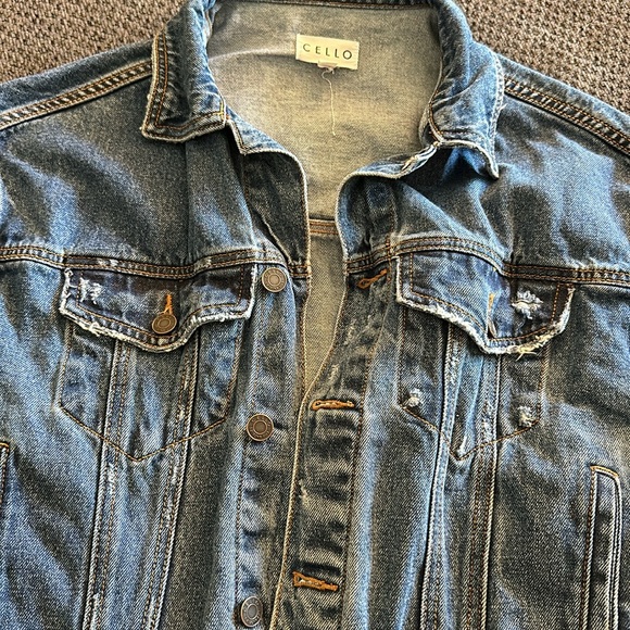 Women’s distressed denim jacket - Picture 2 of 4